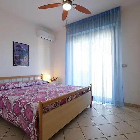 Bay A12 - Apartment *